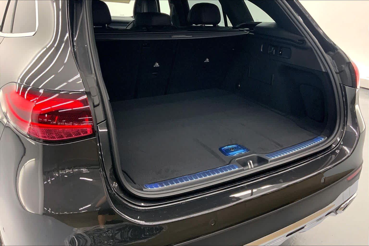 2026 Mercedes-Benz GLC 300 SUV