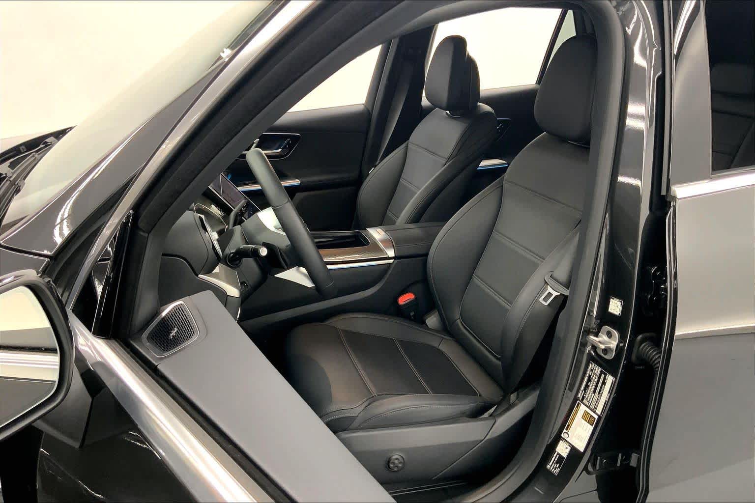 2026 Mercedes-Benz GLC 300 SUV