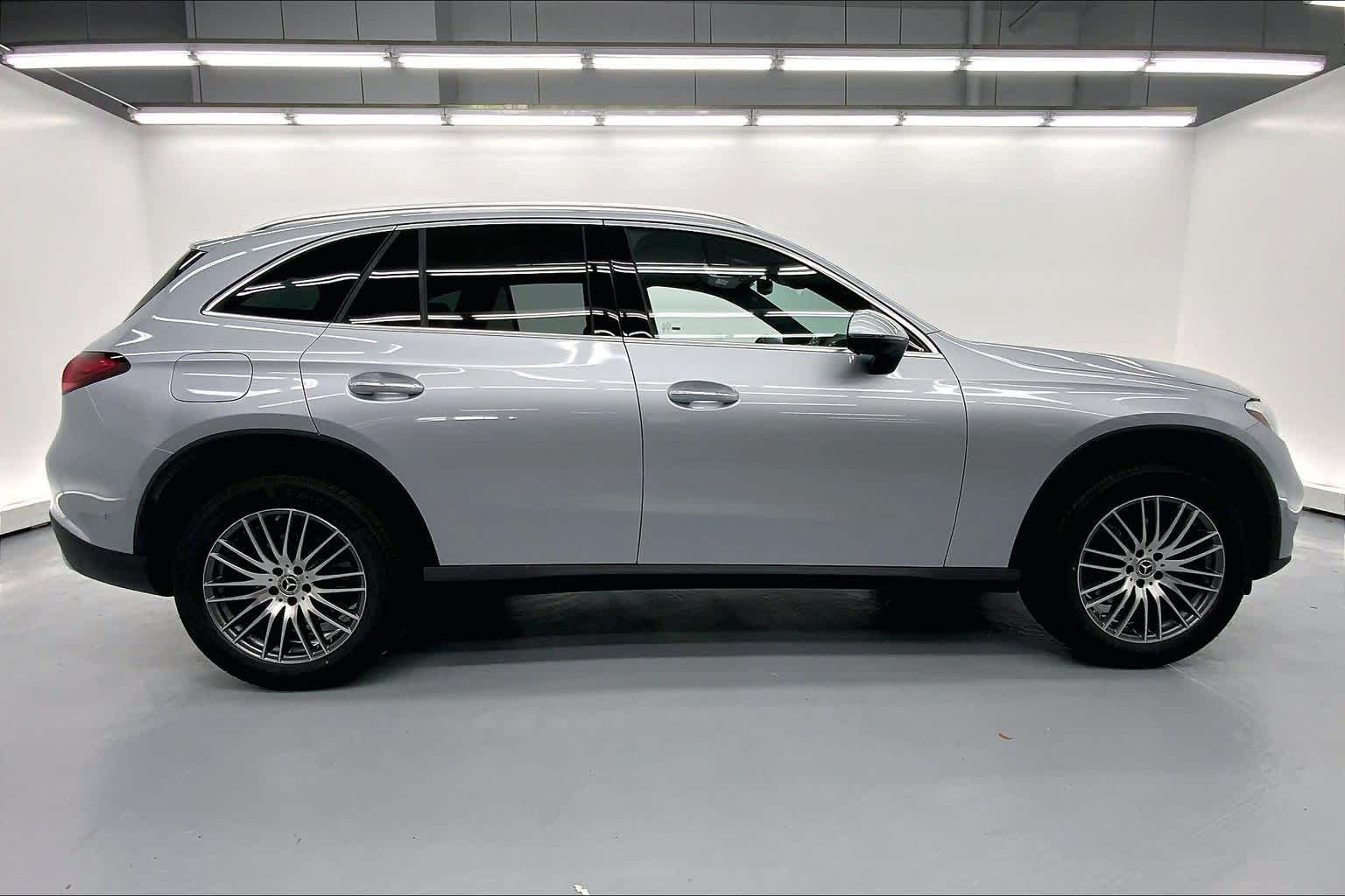 2026 Mercedes-Benz GLC 300 SUV