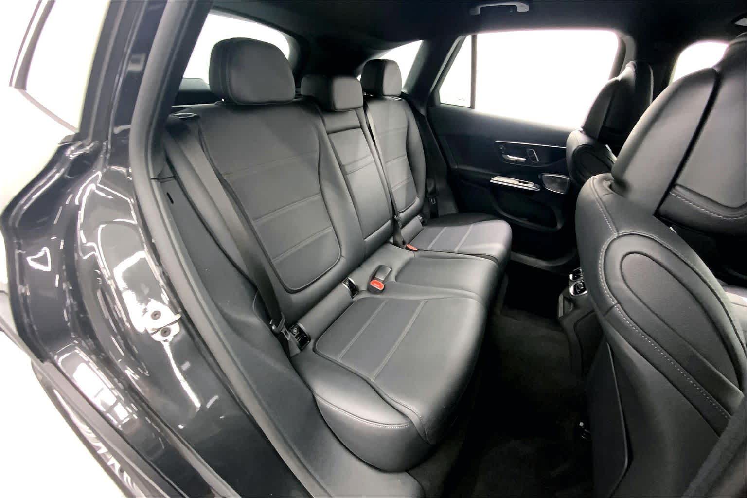 2026 Mercedes-Benz GLC 300 SUV