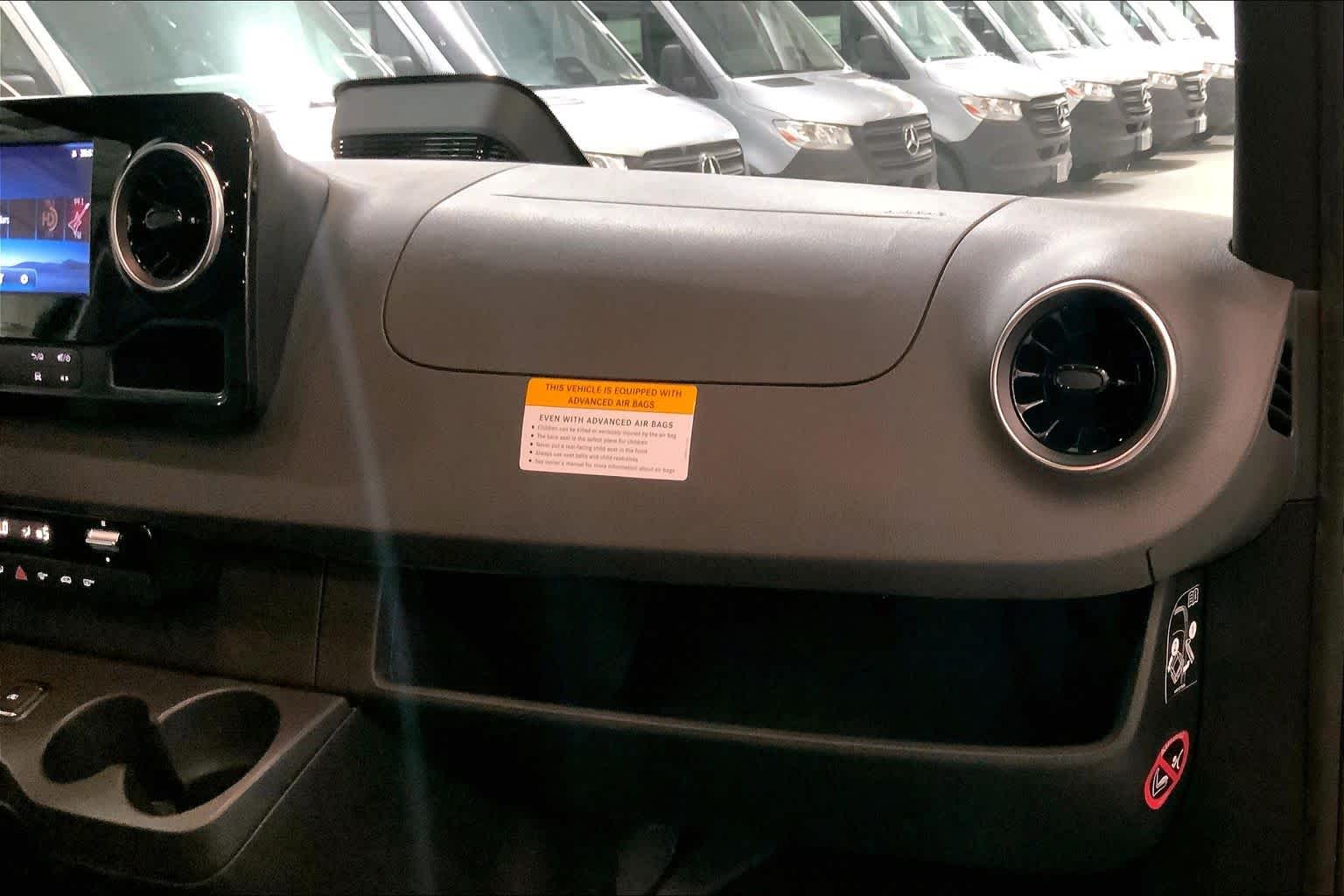 2025 Mercedes-Benz Sprinter 3500 Standard Roof I4 Diesel HO 144" RWD