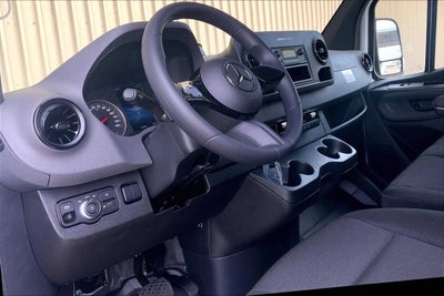 2025 Mercedes-Benz Sprinter 2500 High Roof I4 Diesel 170" RWD