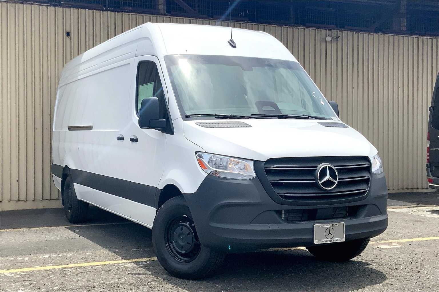 2025 Mercedes-Benz Sprinter 2500 High Roof I4 Diesel 170" RWD