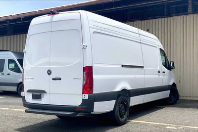 2025 Mercedes-Benz Sprinter 2500 High Roof I4 Diesel 170" RWD