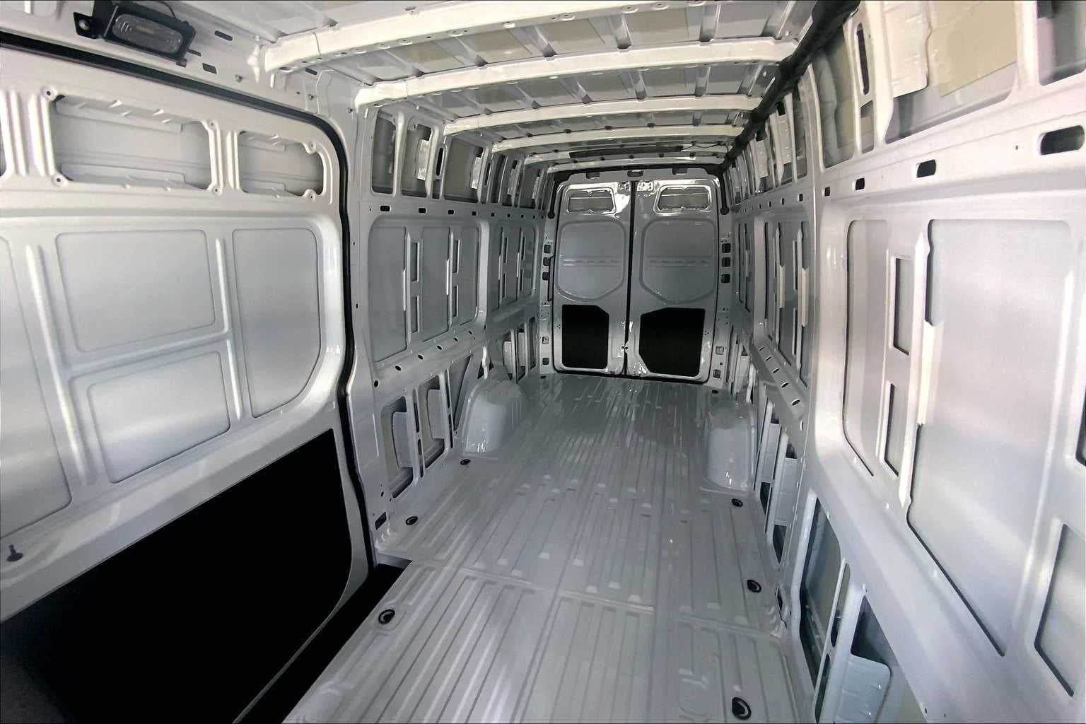 2025 Mercedes-Benz Sprinter 2500 High Roof I4 Diesel 170" RWD