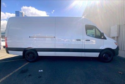 2025 Mercedes-Benz Sprinter 2500 High Roof I4 Diesel 170" RWD