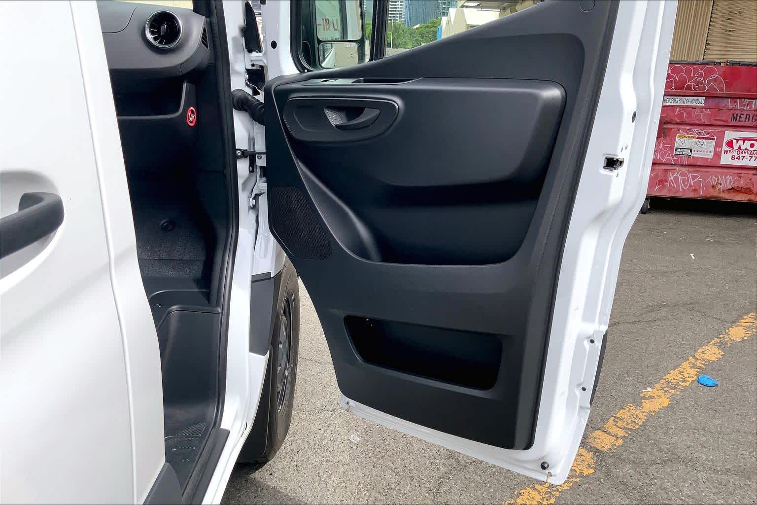 2026 Mercedes-Benz Sprinter 2500 Standard Roof I4 Diesel HO 144" RWD