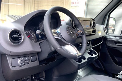 2026 Mercedes-Benz Sprinter 2500 Standard Roof I4 Diesel HO 144" RWD