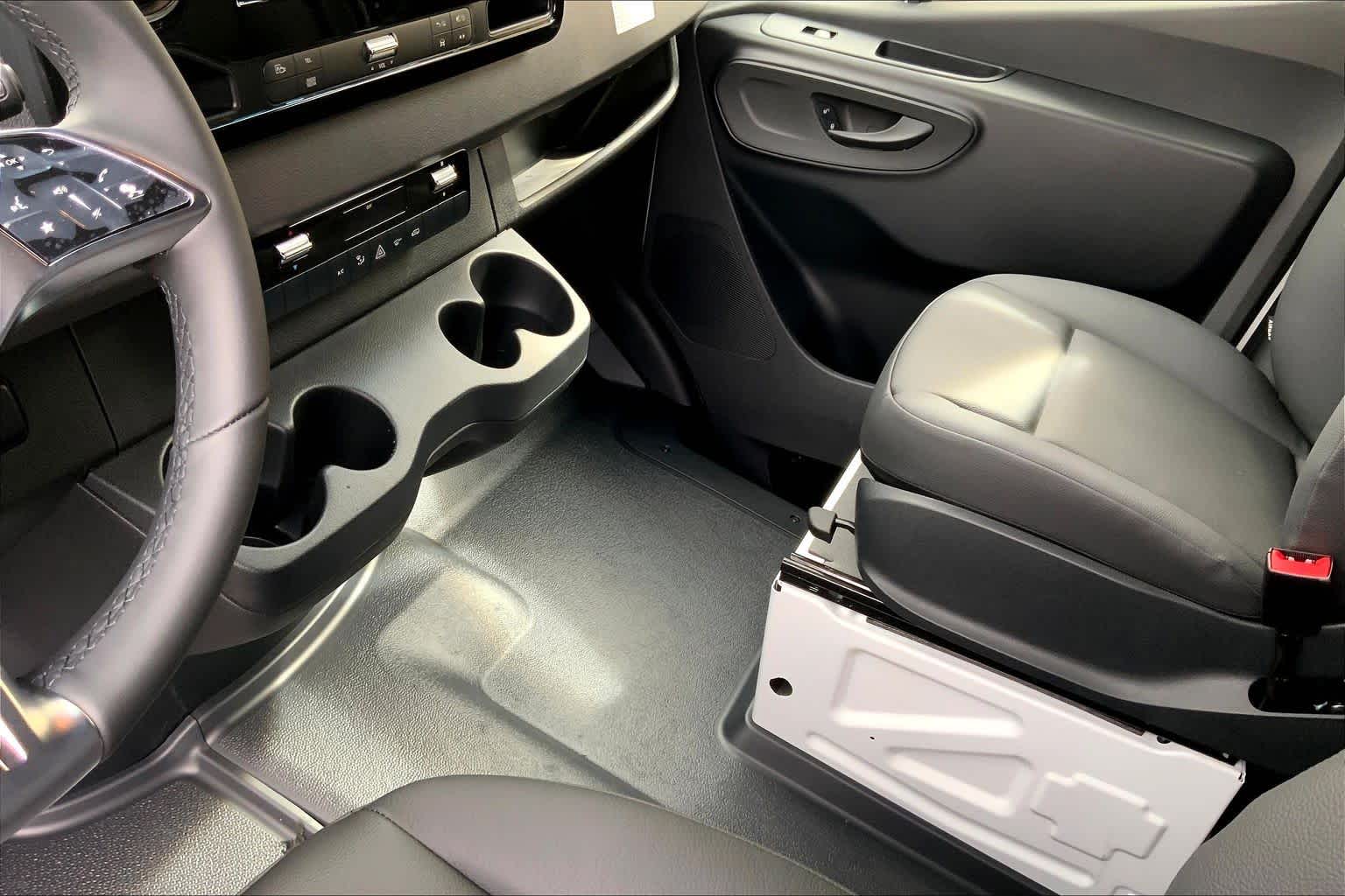 2026 Mercedes-Benz Sprinter 2500 Standard Roof I4 Diesel HO 144" RWD