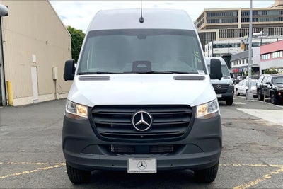 2026 Mercedes-Benz Sprinter 2500 Standard Roof I4 Diesel HO 144" RWD