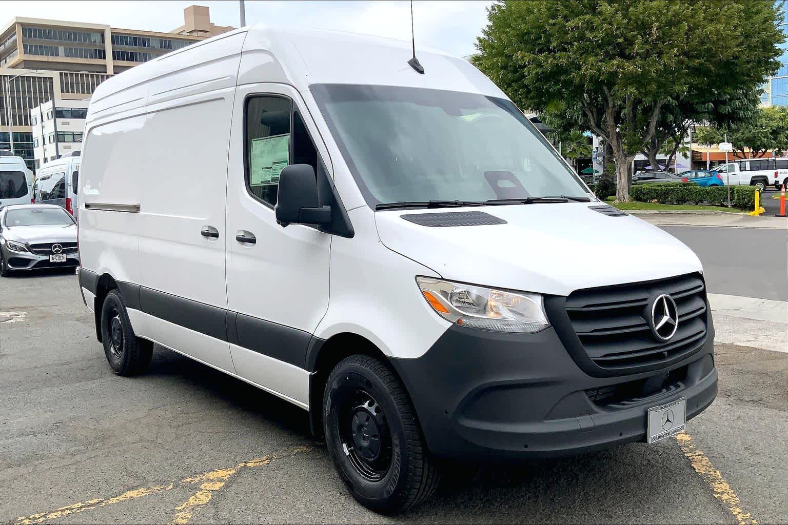 2026 Mercedes-Benz Sprinter 2500 Standard Roof I4 Diesel HO 144" RWD