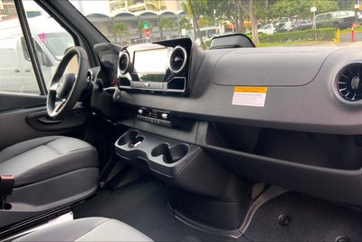 2026 Mercedes-Benz Sprinter 2500 Standard Roof I4 Diesel HO 144" RWD