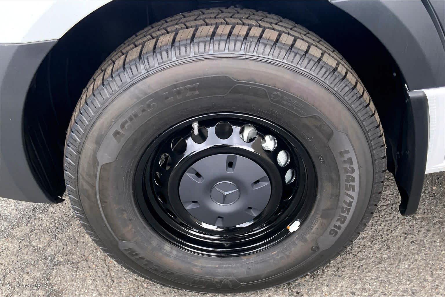 2026 Mercedes-Benz Sprinter 2500 Standard Roof I4 Diesel HO 144" RWD