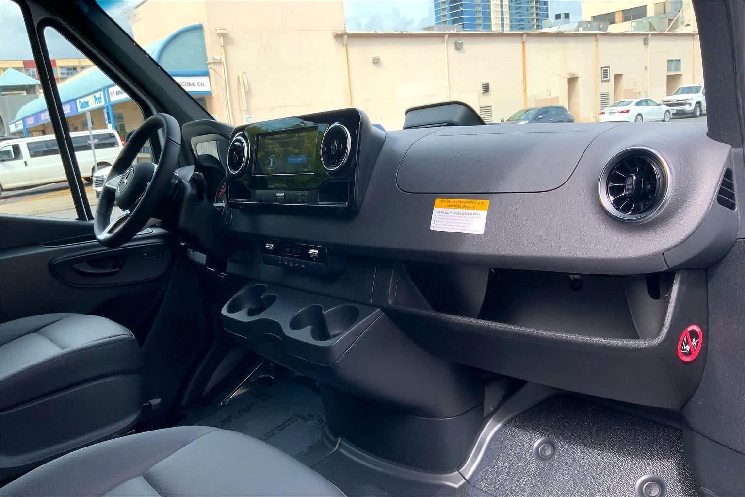 2026 Mercedes-Benz Sprinter 2500 Standard Roof I4 Diesel HO 144" RWD