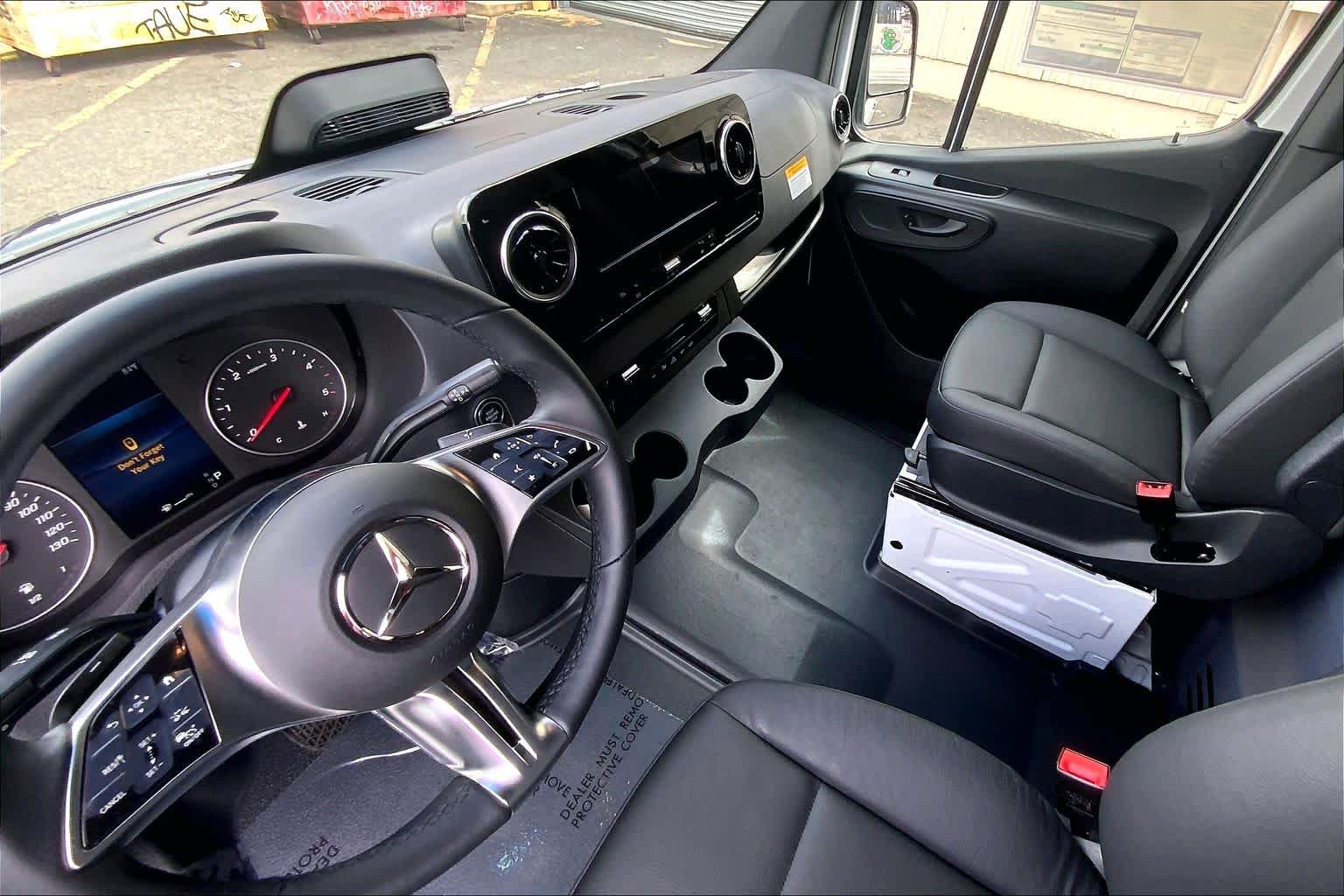 2026 Mercedes-Benz Sprinter 2500 Standard Roof I4 Diesel HO 144" RWD