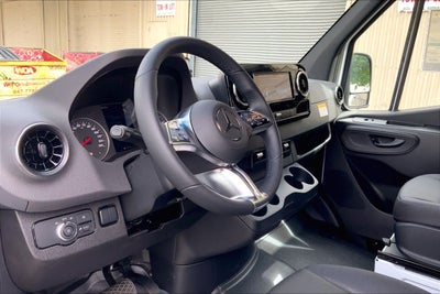 2026 Mercedes-Benz Sprinter 2500 Standard Roof I4 Diesel HO 144" RWD