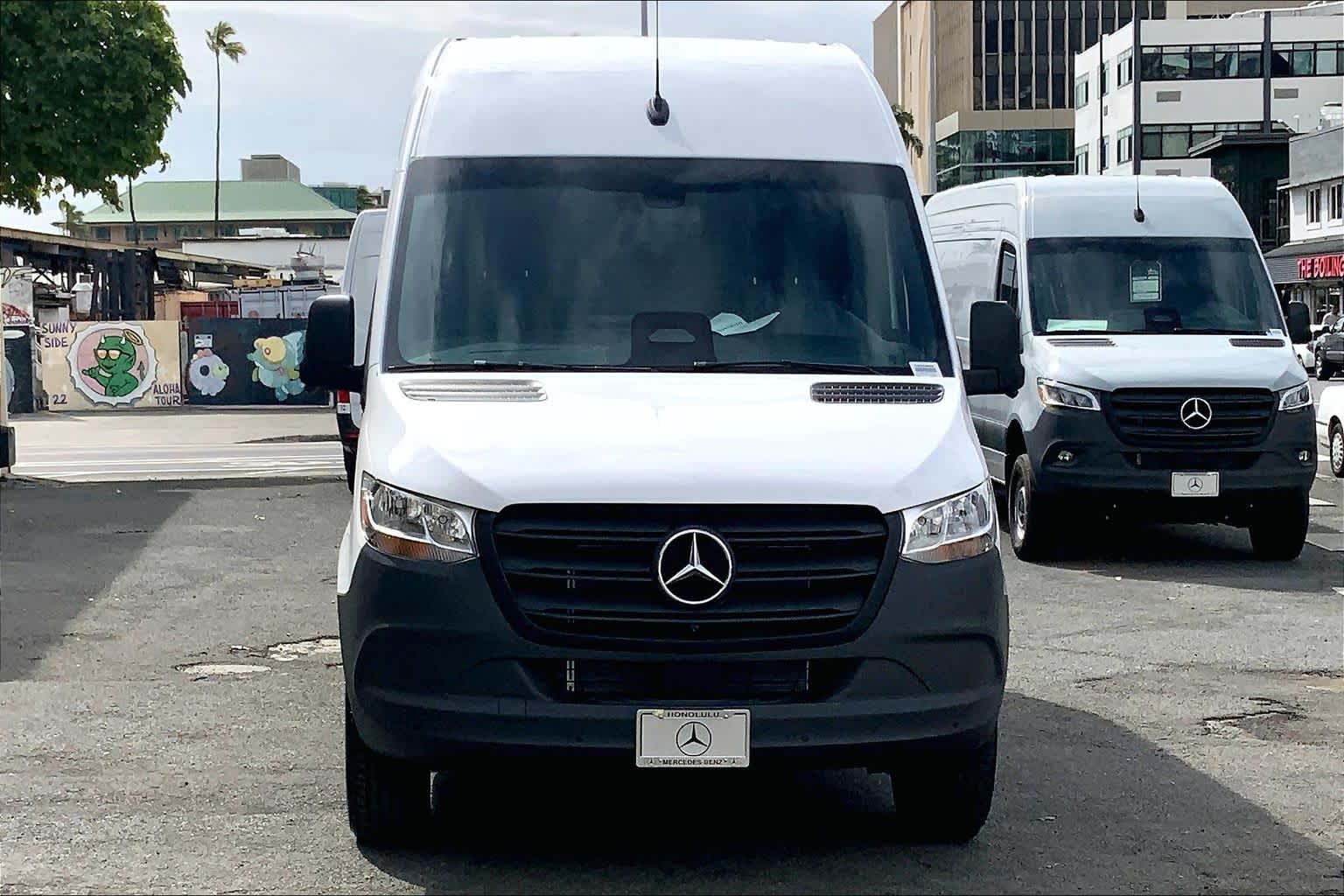 2026 Mercedes-Benz Sprinter 2500 Standard Roof I4 Diesel HO 144" RWD