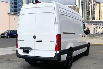 2026 Mercedes-Benz Sprinter 2500 Standard Roof I4 Diesel HO 144" RWD