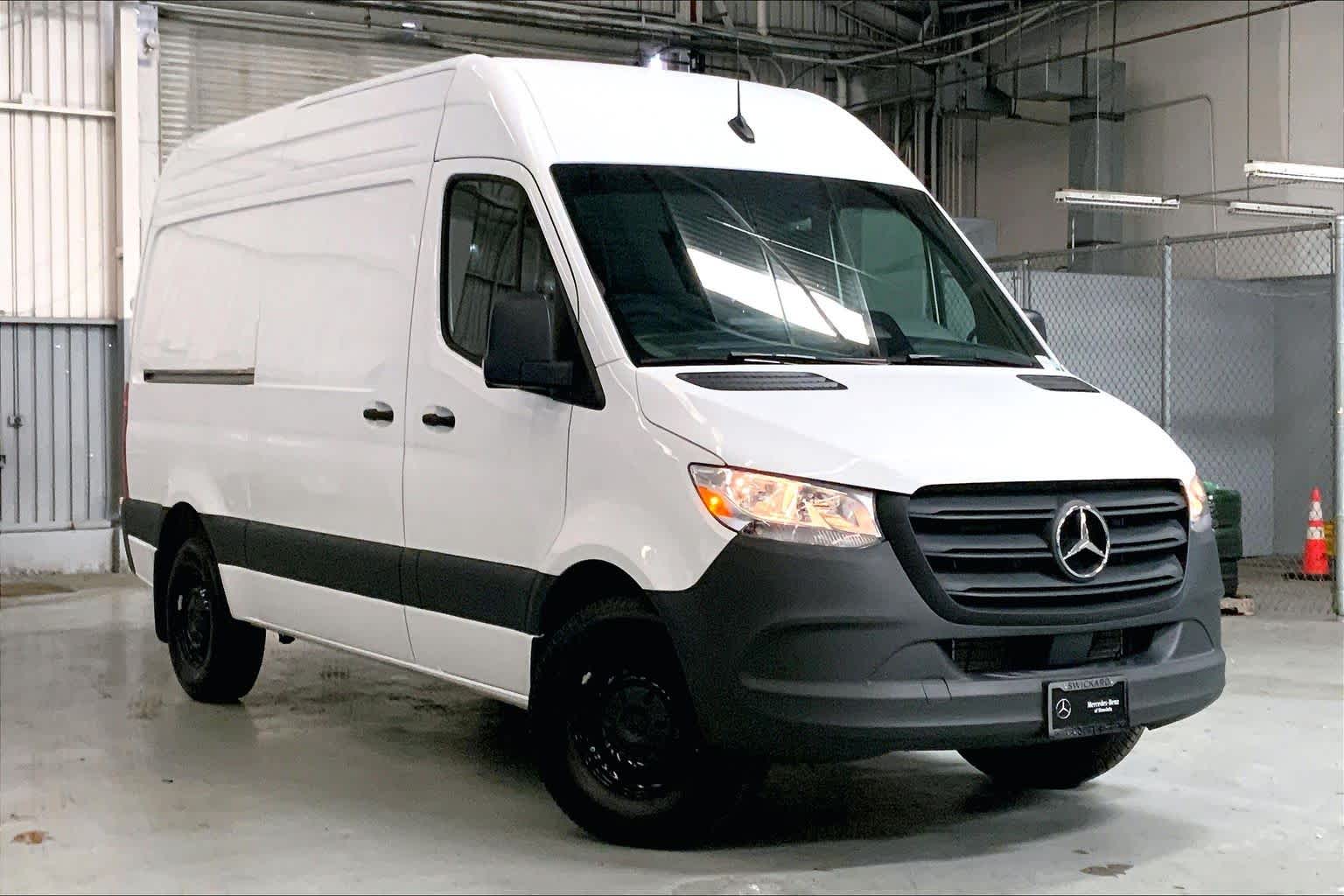 2025 Mercedes-Benz Sprinter 2500 High Roof I4 Diesel HO 144" RWD