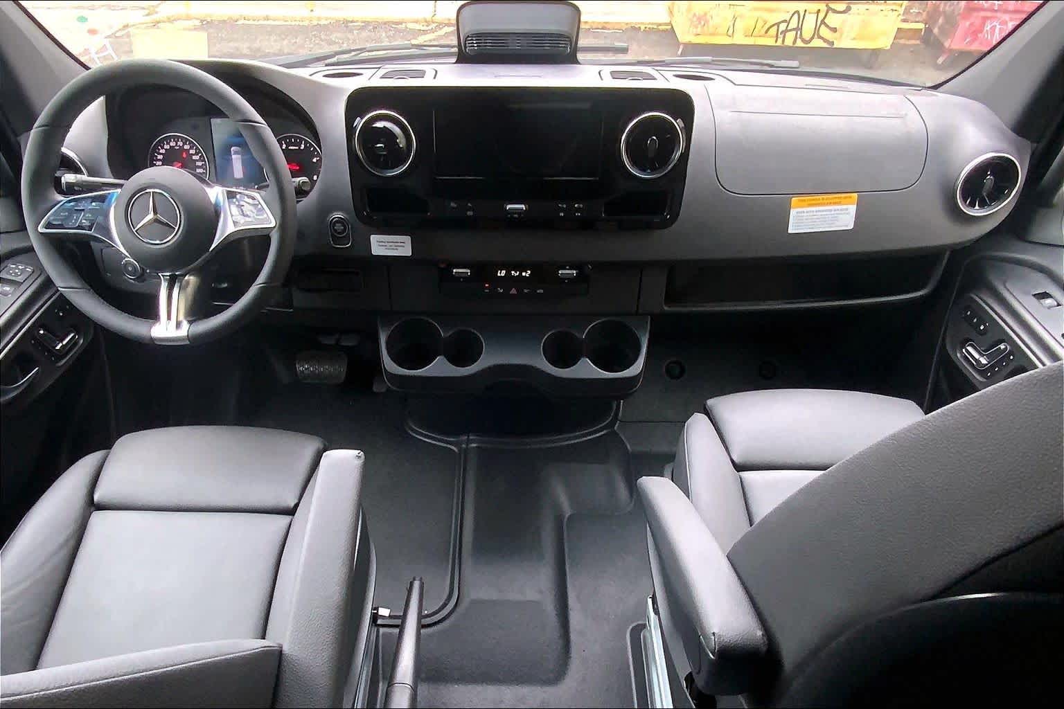 2026 Mercedes-Benz Sprinter 2500 Standard Roof I4 Diesel HO 144" AWD