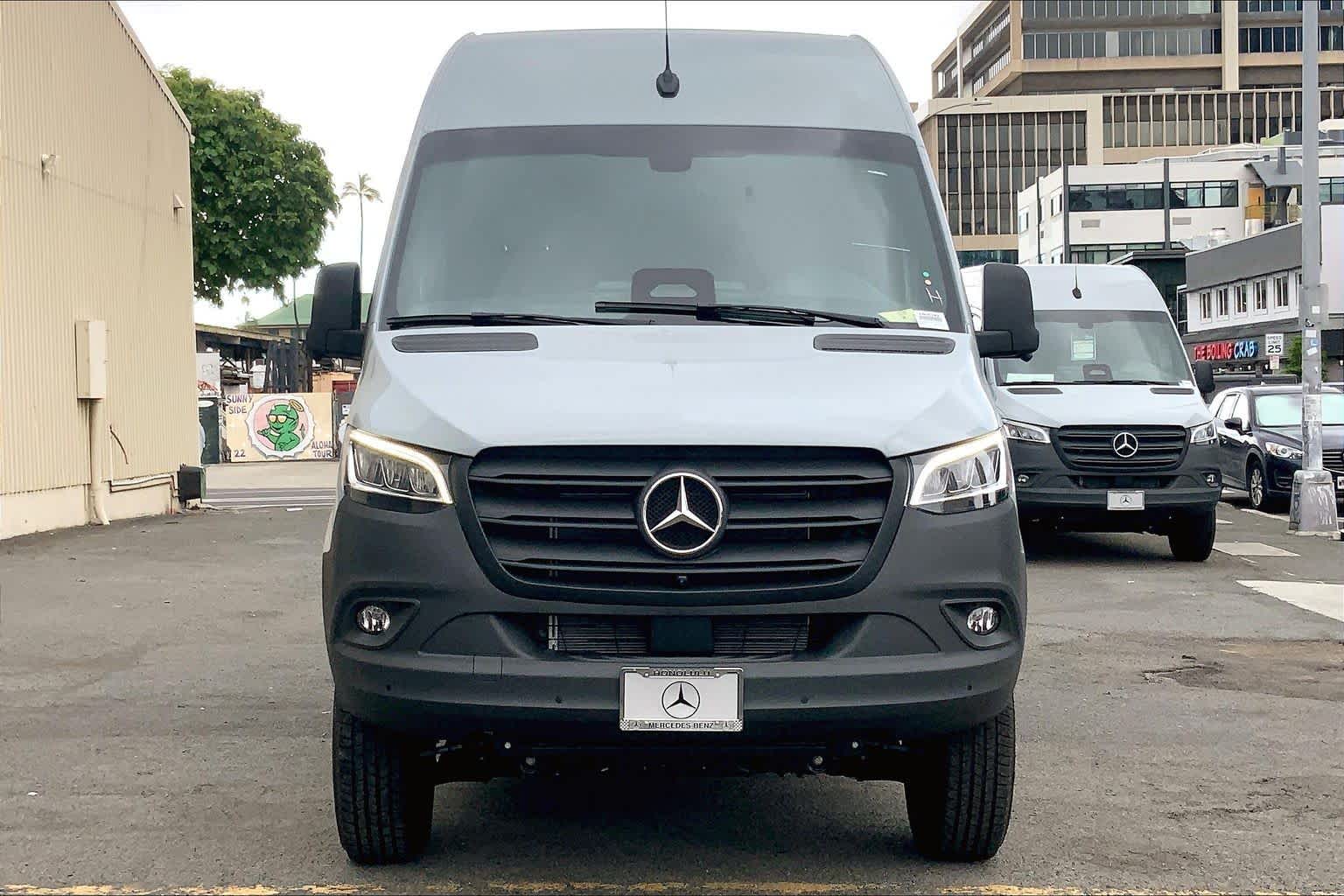 2026 Mercedes-Benz Sprinter 2500 Standard Roof I4 Diesel HO 144" AWD