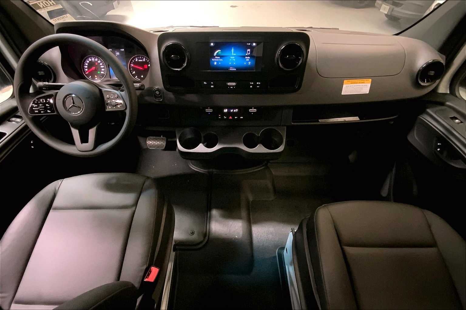 2024 Mercedes-Benz Sprinter 2500 High Roof I4 Diesel HO 170" RWD