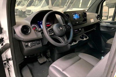 2024 Mercedes-Benz Sprinter 2500 High Roof I4 Diesel HO 170" RWD
