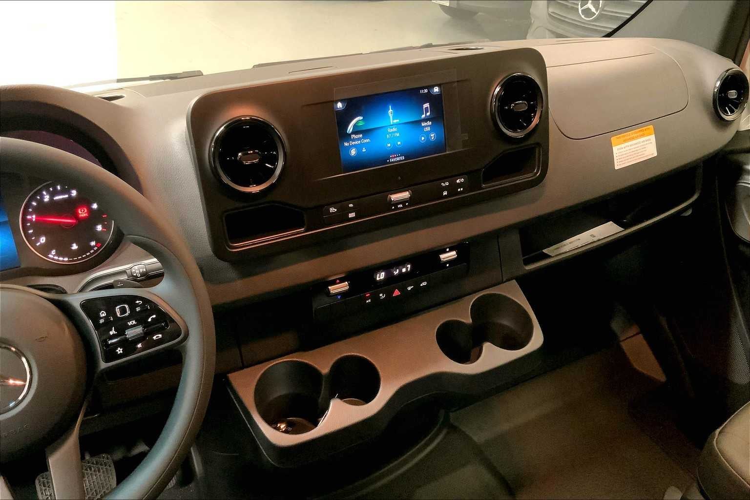 2024 Mercedes-Benz Sprinter 2500 High Roof I4 Diesel HO 170" RWD