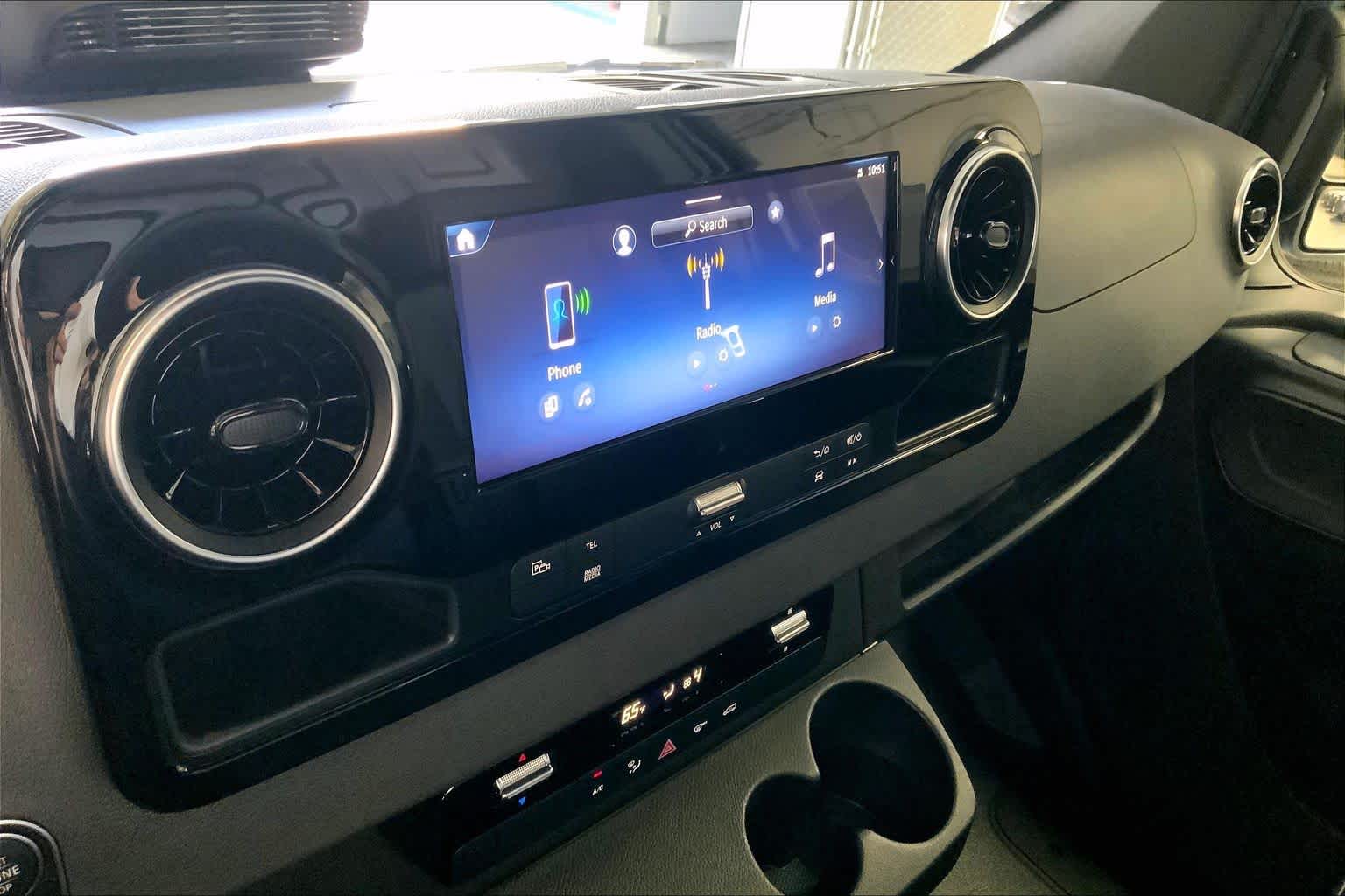 2025 Mercedes-Benz Sprinter 2500 High Roof I4 Diesel HO 170" RWD