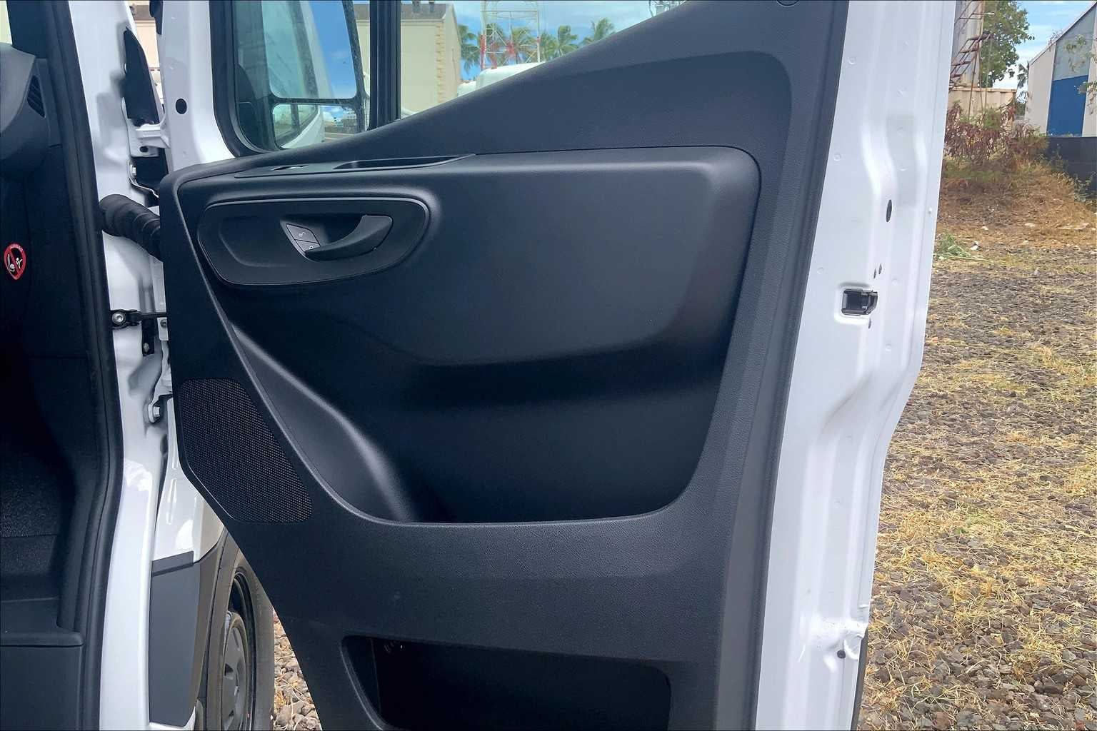 2025 Mercedes-Benz Sprinter 2500 High Roof I4 Diesel HO 170" RWD