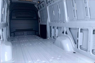 2025 Mercedes-Benz Sprinter 2500 High Roof I4 Diesel HO 170" RWD