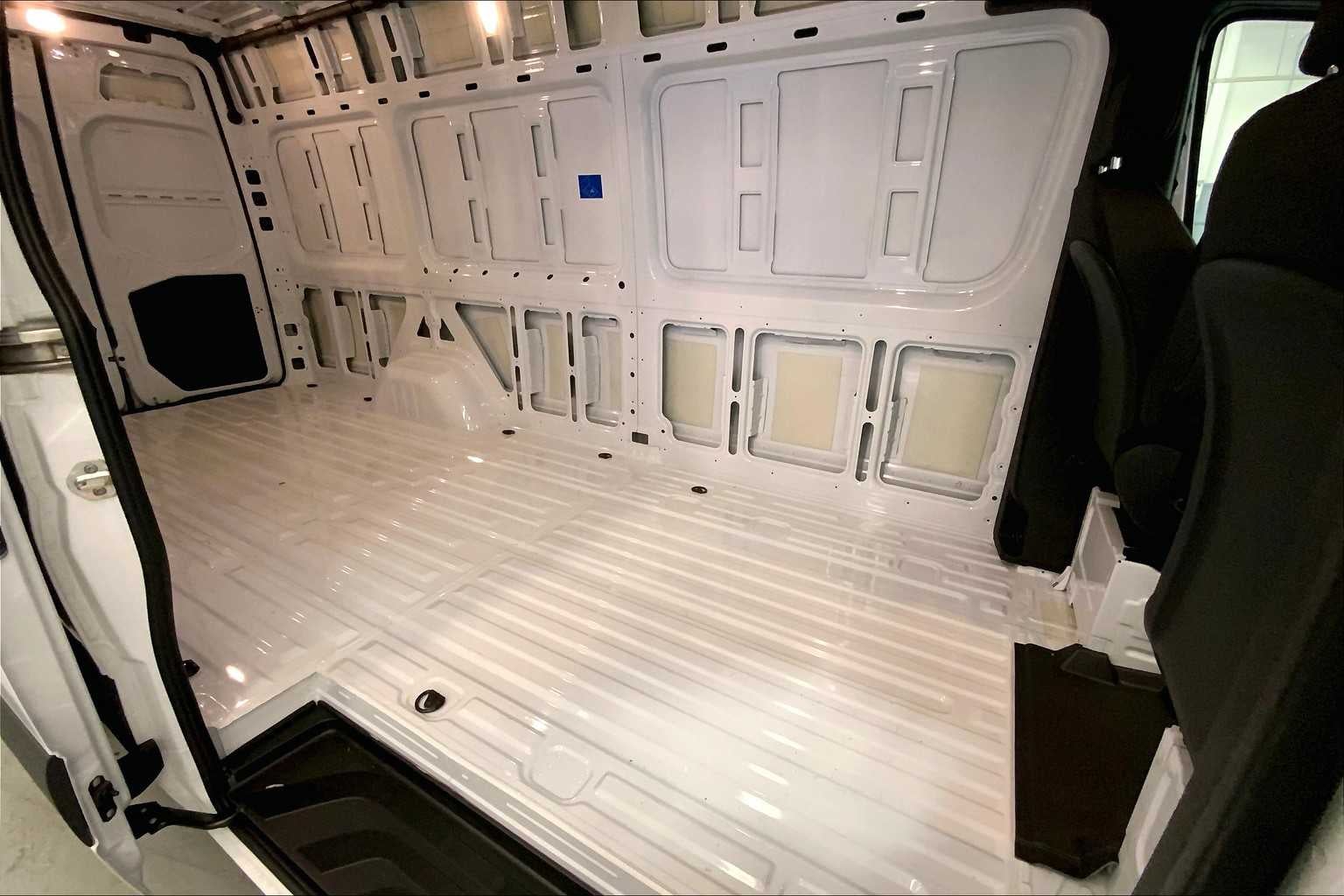 2024 Mercedes-Benz Sprinter 2500 High Roof I4 Diesel HO 170" RWD