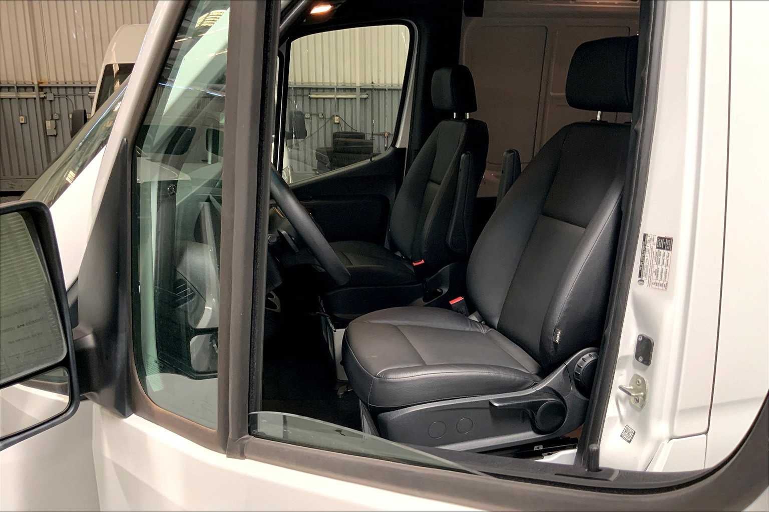 2024 Mercedes-Benz Sprinter 2500 High Roof I4 Diesel HO 170" RWD