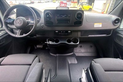 2025 Mercedes-Benz Sprinter 2500 High Roof I4 Diesel HO 170" RWD
