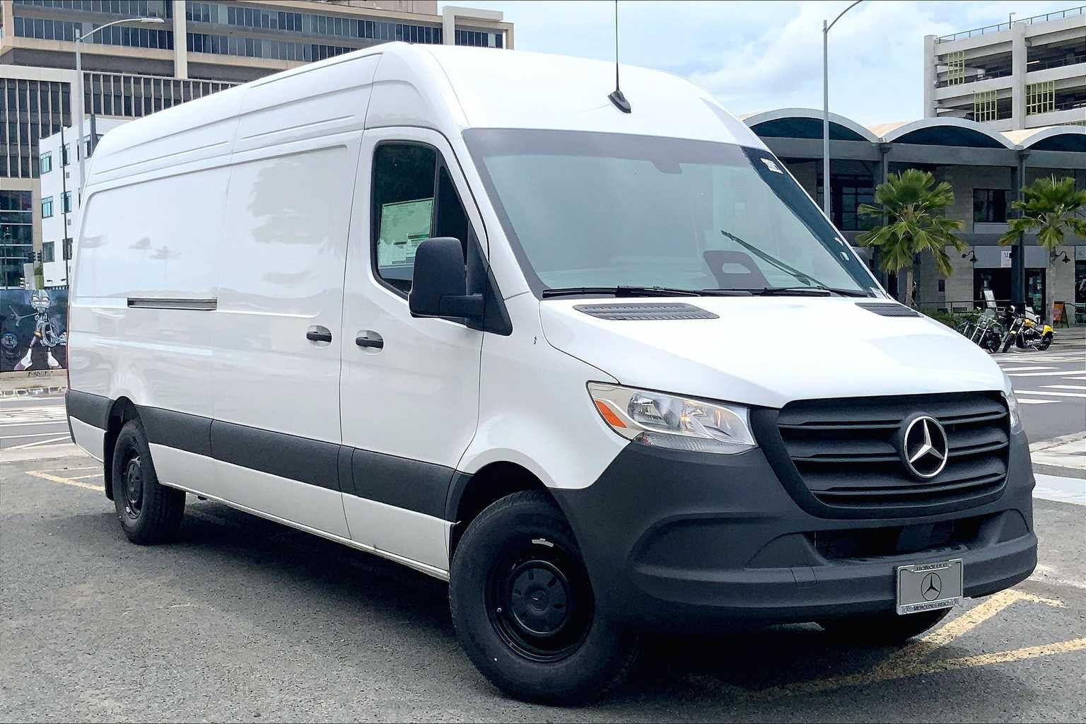 2025 Mercedes-Benz Sprinter 2500 High Roof I4 Diesel HO 170" RWD