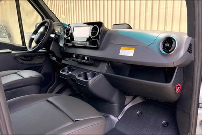 2025 Mercedes-Benz Sprinter 2500 High Roof I4 Diesel HO 144" RWD