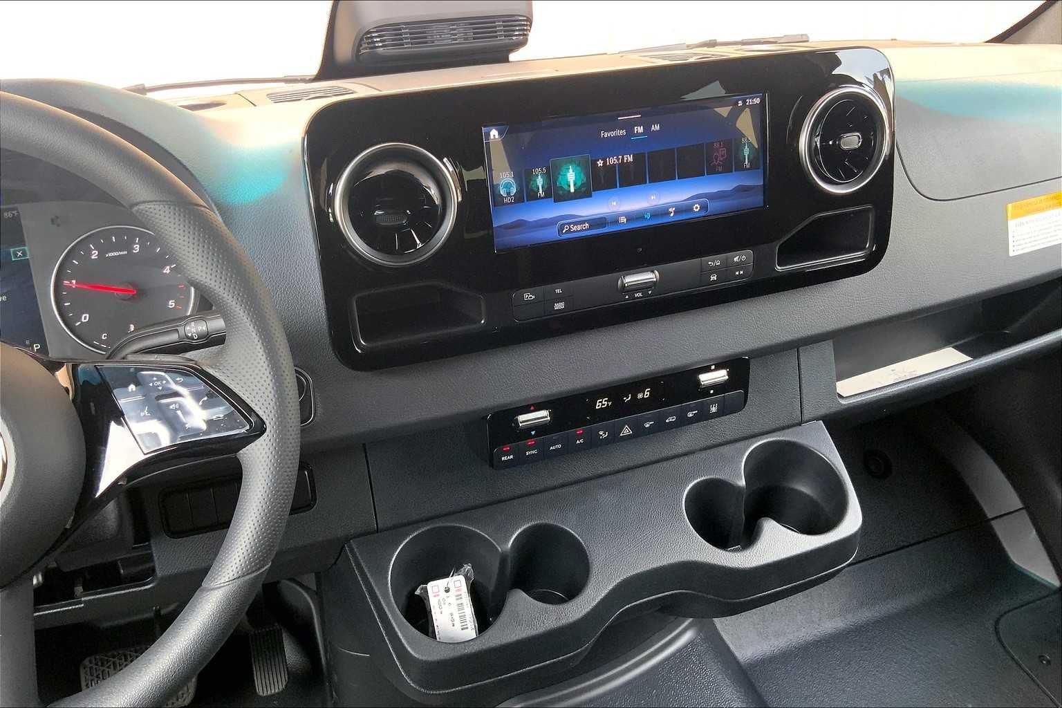 2025 Mercedes-Benz Sprinter 2500 High Roof I4 Diesel HO 144" RWD