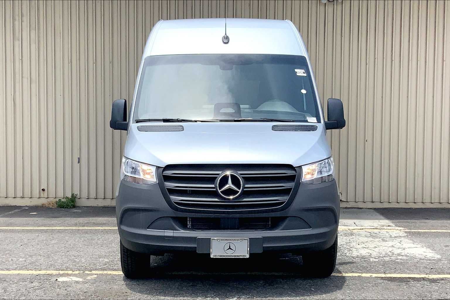 2025 Mercedes-Benz Sprinter 2500 High Roof I4 Diesel HO 144" RWD