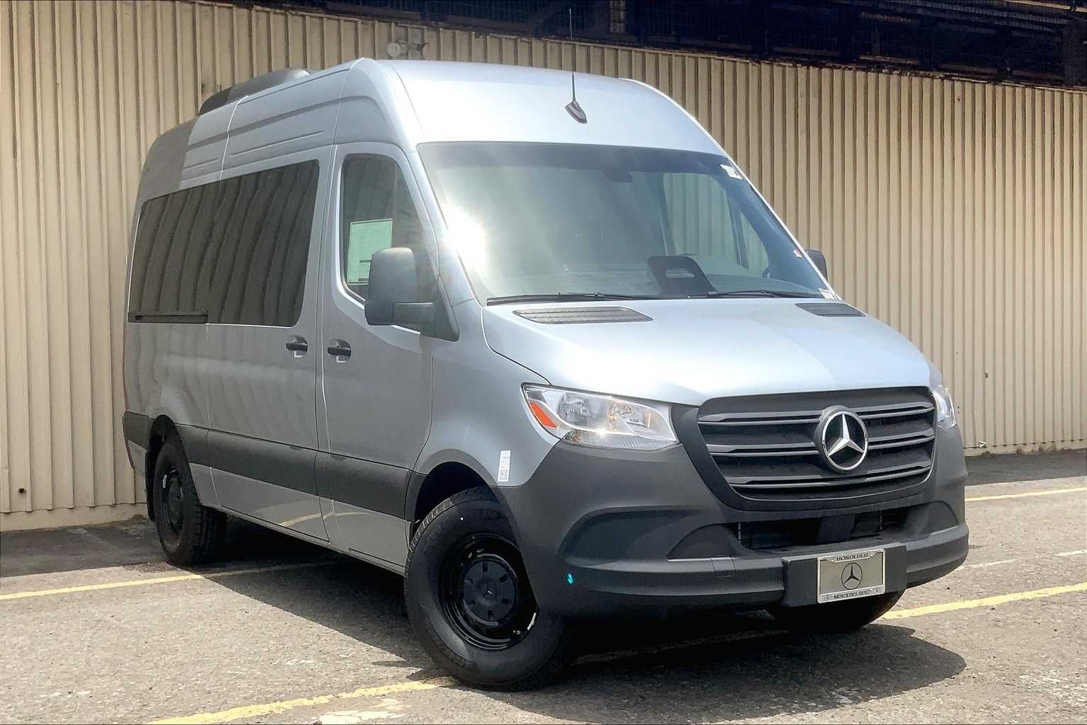 2025 Mercedes-Benz Sprinter 2500 High Roof I4 Diesel HO 144" RWD
