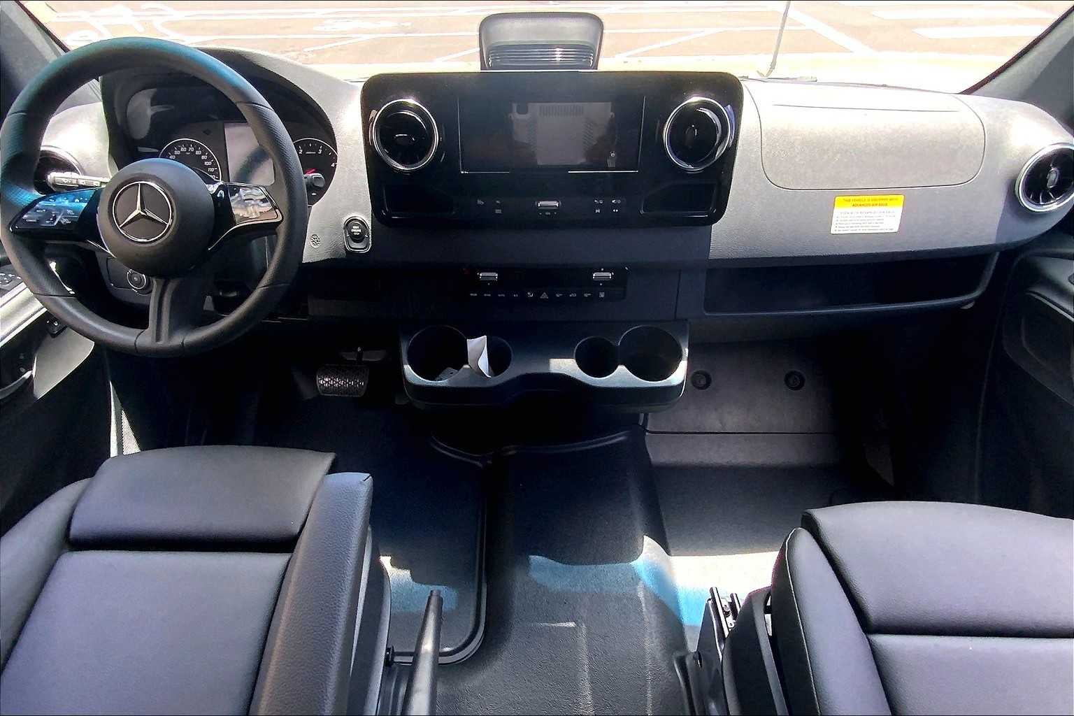 2025 Mercedes-Benz Sprinter 2500 High Roof I4 Diesel HO 144" RWD