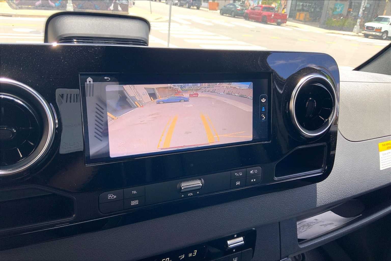 2025 Mercedes-Benz Sprinter 2500 High Roof I4 Diesel HO 144" RWD