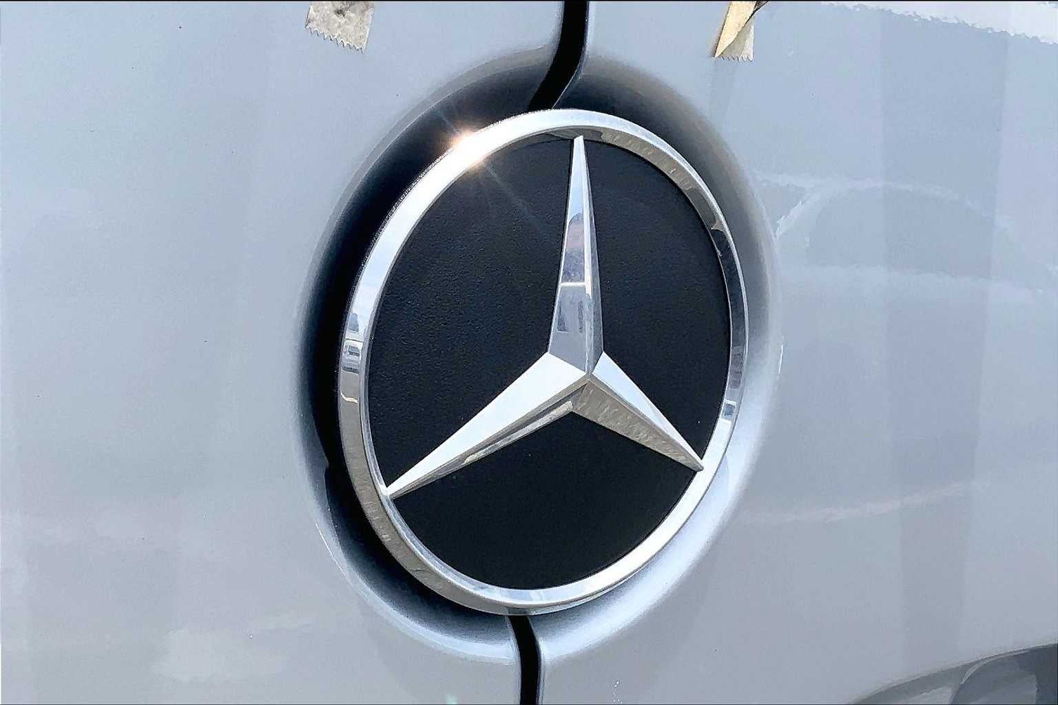 2025 Mercedes-Benz Sprinter 2500 High Roof I4 Diesel HO 144" RWD