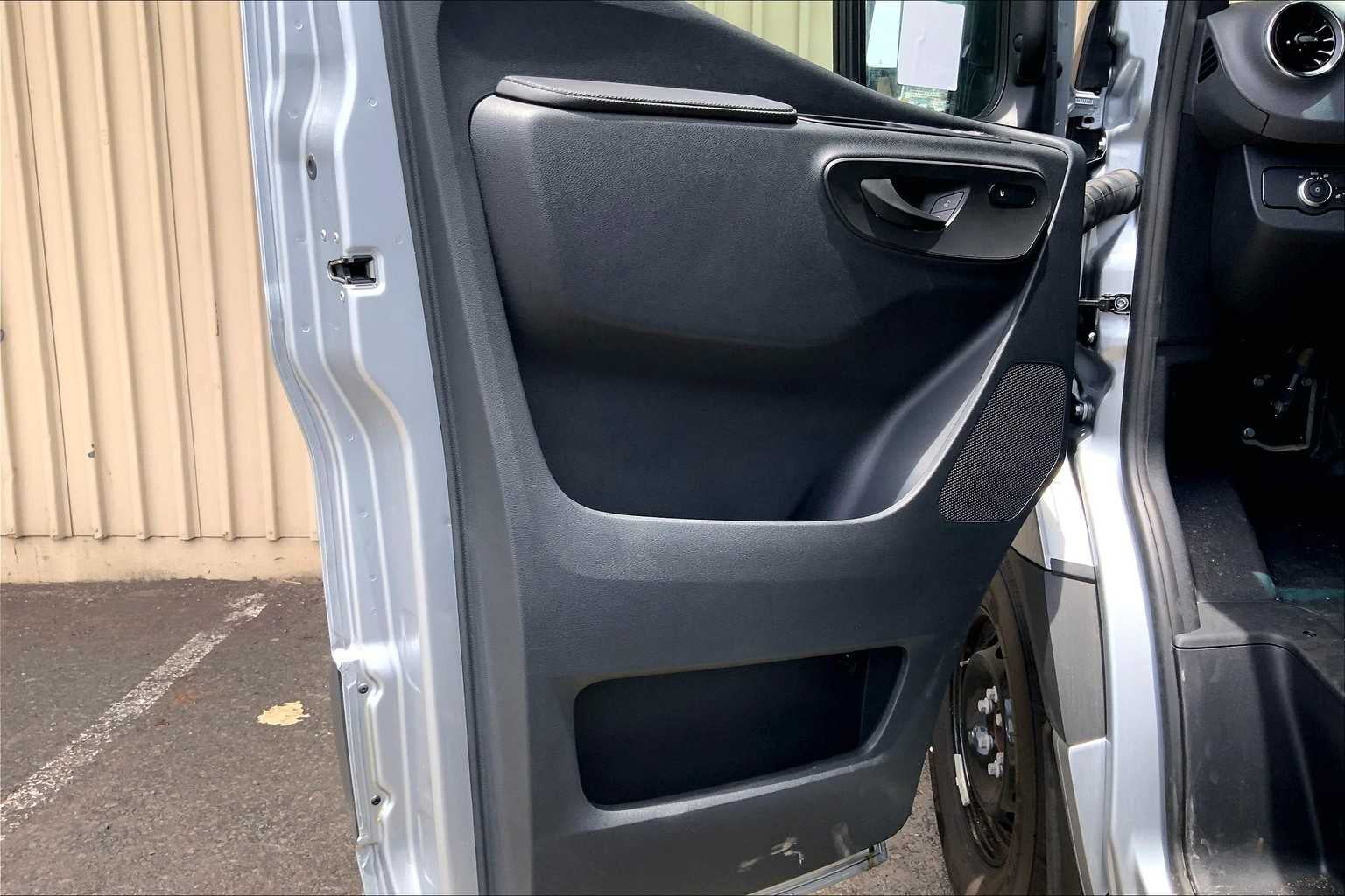 2025 Mercedes-Benz Sprinter 2500 High Roof I4 Diesel HO 144" RWD