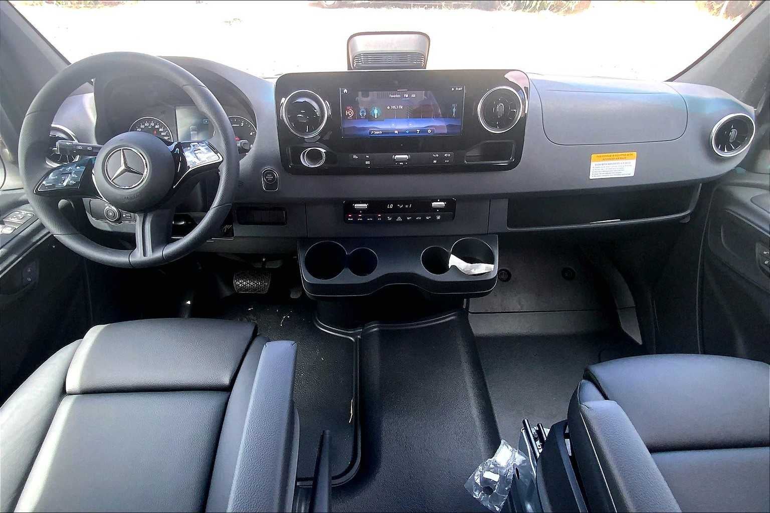 2025 Mercedes-Benz Sprinter 2500 High Roof I4 Diesel HO 144" RWD