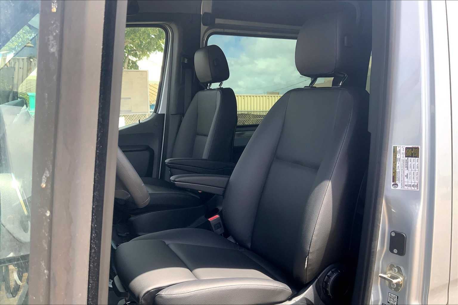 2025 Mercedes-Benz Sprinter 2500 High Roof I4 Diesel HO 144" RWD