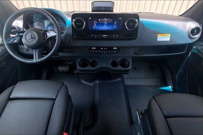 2025 Mercedes-Benz Sprinter 2500 High Roof I4 Diesel HO 144" RWD