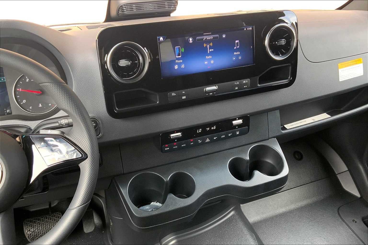 2025 Mercedes-Benz Sprinter 2500 High Roof I4 Diesel HO 144" RWD