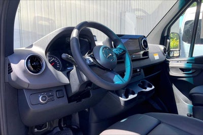 2025 Mercedes-Benz Sprinter 2500 High Roof I4 Diesel HO 144" RWD