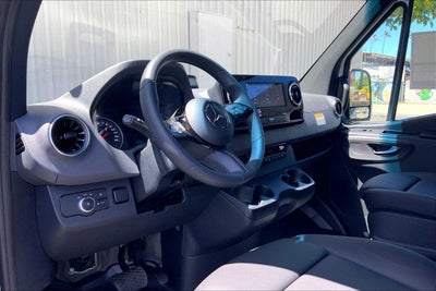 2025 Mercedes-Benz Sprinter 2500 High Roof I4 Diesel HO 144" RWD