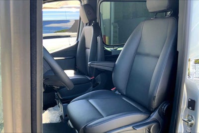 2025 Mercedes-Benz Sprinter 2500 High Roof I4 Diesel HO 144" RWD